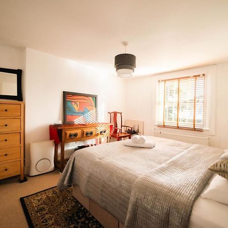 Stylish 2 Bedroom Flat In Camden Town ロンドン エクステリア 写真