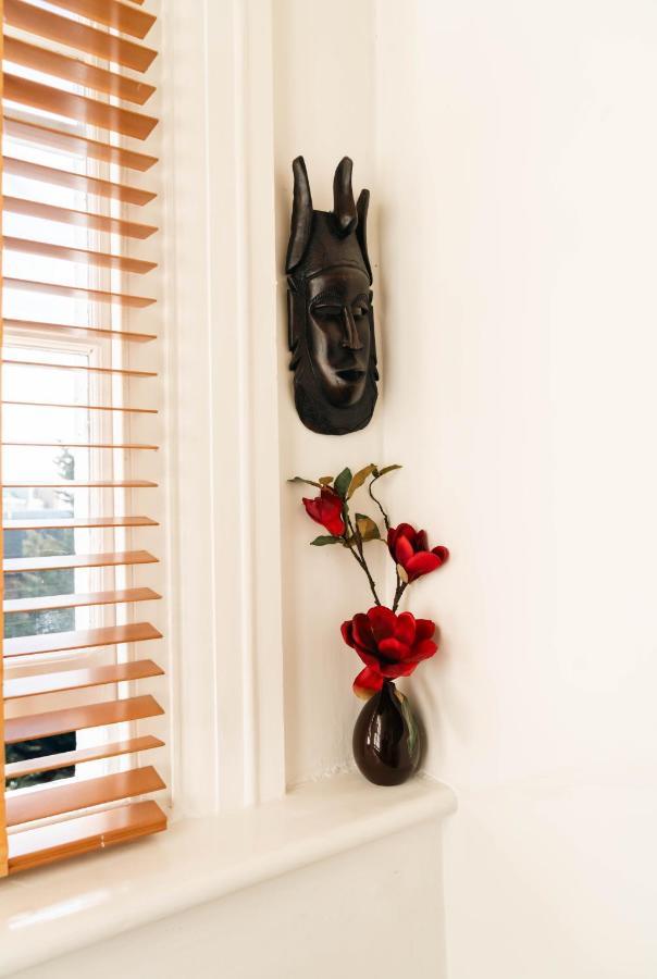 Stylish 2 Bedroom Flat In Camden Town ロンドン エクステリア 写真