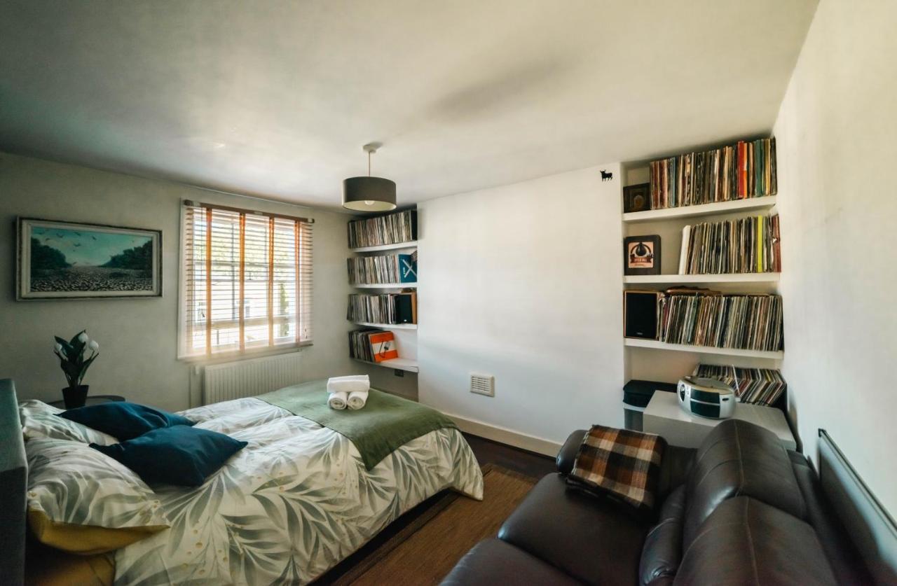Stylish 2 Bedroom Flat In Camden Town ロンドン エクステリア 写真